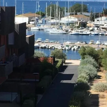 T2 Avec Terrasse, Parking Et Wifi - Fr-1-553-203 Appartement